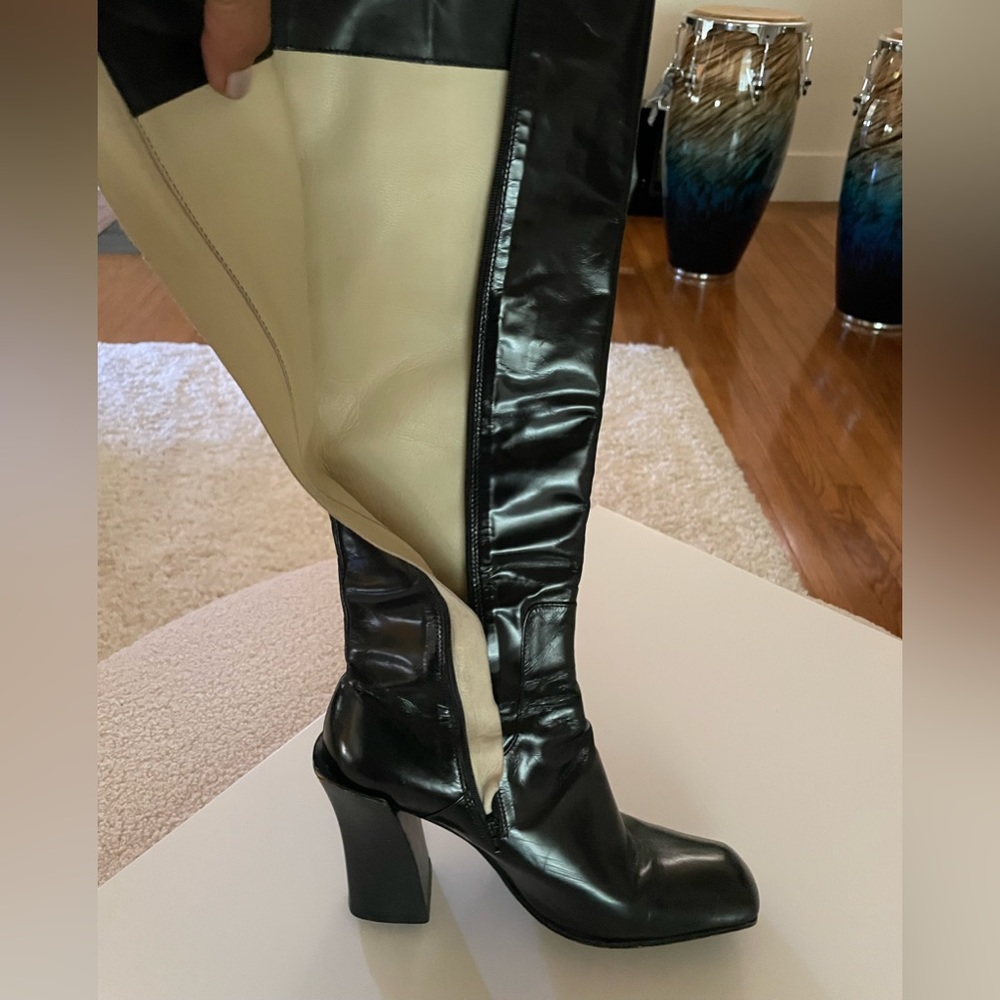 7 1/2 Michele Perry boots